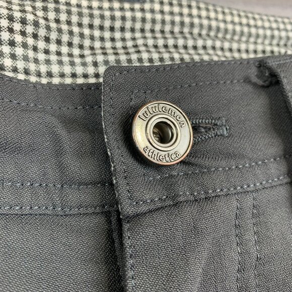 Lululemon Athletica Gray Cargo Performance Shorts - Picture 5 of 9